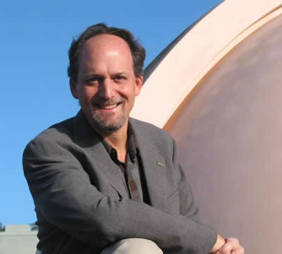 O astrônomo Geoffrey Marcy