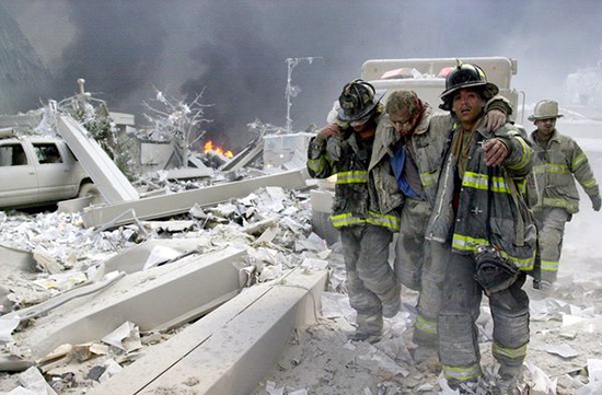11-setembro-bombeiros-resgate